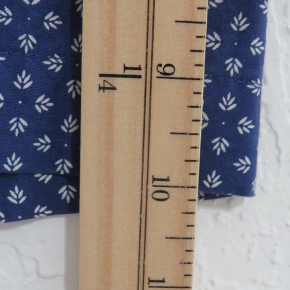 Claiborne* Men's Short Sleeve Button Down Curved Hem Slim Fit Shirt~ Size XL - Picture 8 of 12